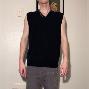 Dockers Black Cable-Knit V-Neck Sweater Vest